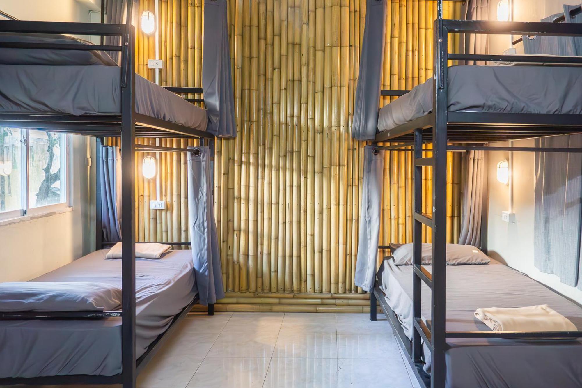 Bunk Bed 4-Bed AC Dorm,1586131471:JPEG